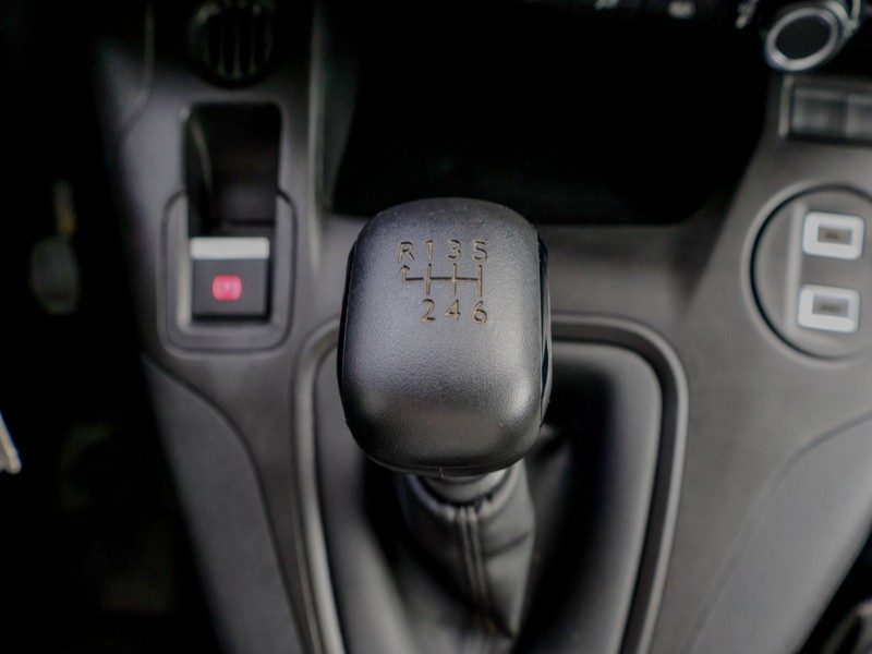 citroen-berlingo-2025-diesel-1499cc