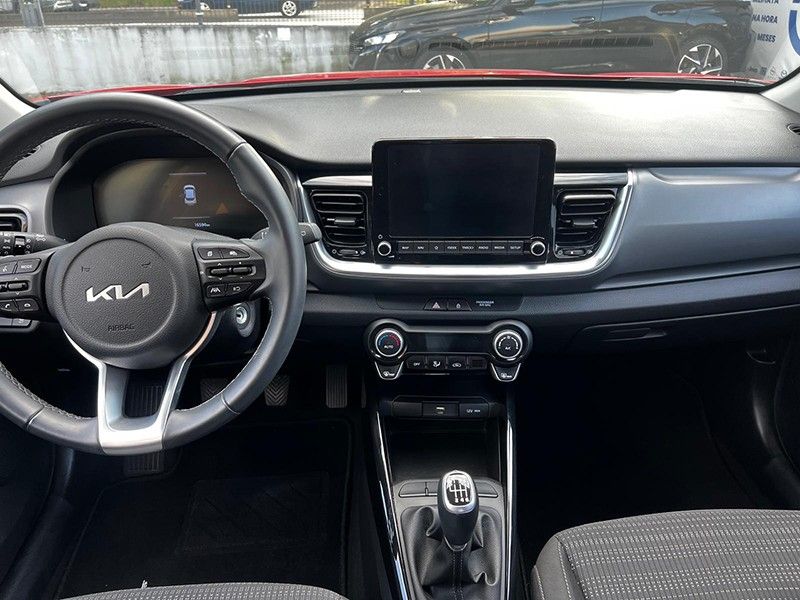 kia-stonic-2025-gasolina-998cc
