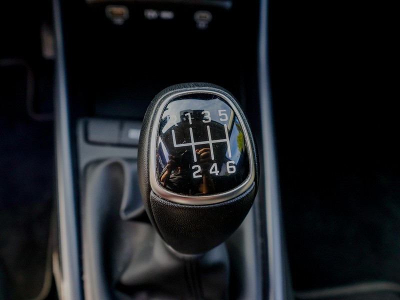 hyundai-i20-2024-gasolina-998cc