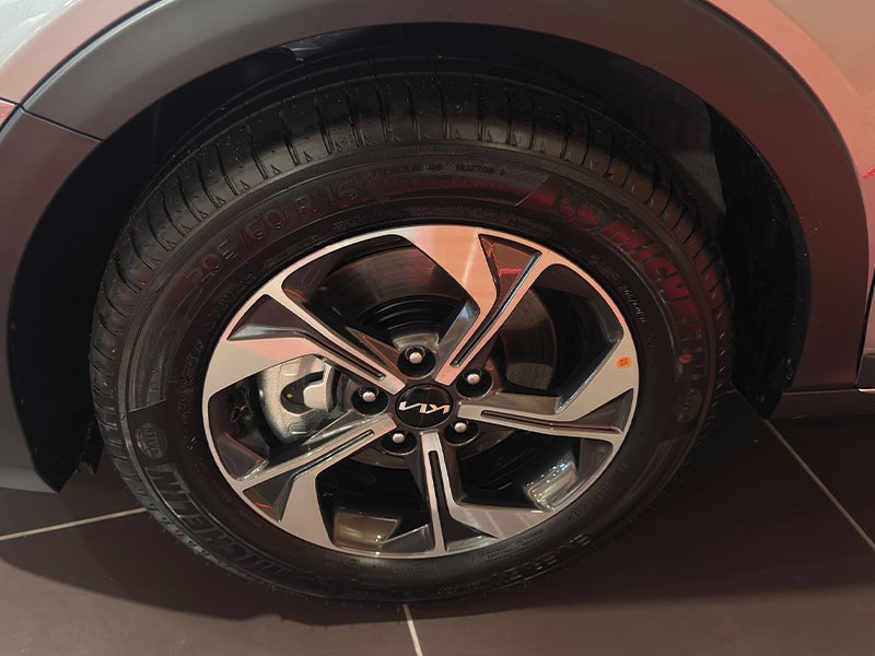 kia-xceed-2025-gasolina-998cc