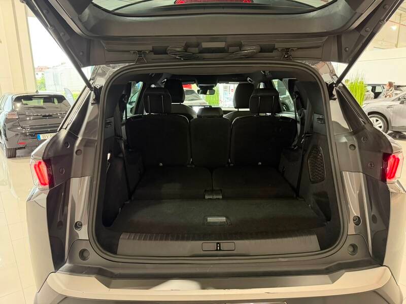peugeot-5008-2025-gasolina-1199cc