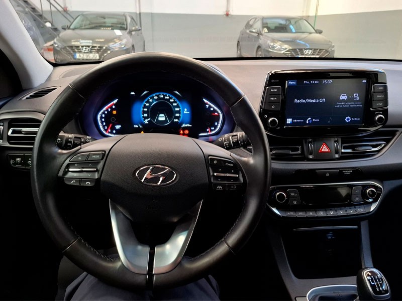 hyundai-i30-2023-gasolina-998cc