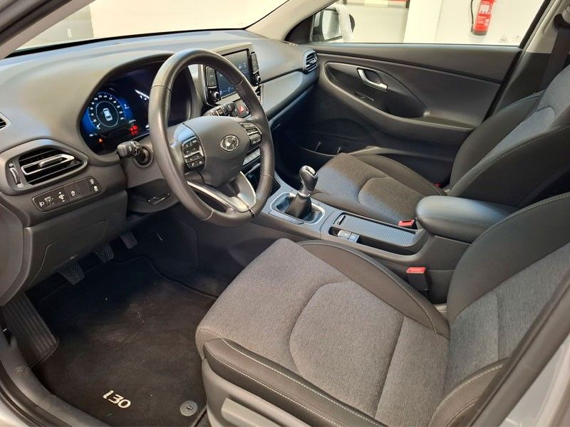 hyundai-i30-2023-gasolina-998cc
