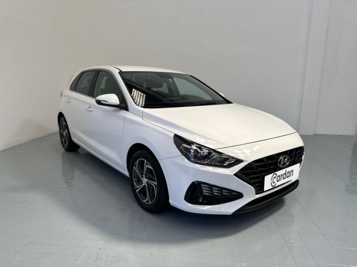 hyundai-i30-2023-gasolina-998cc