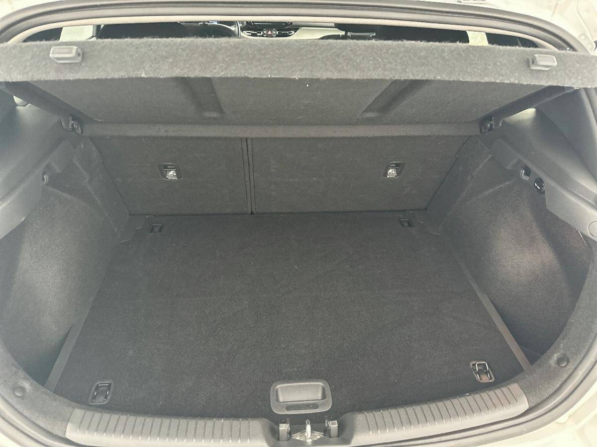 hyundai-i30-2023-gasolina-998cc