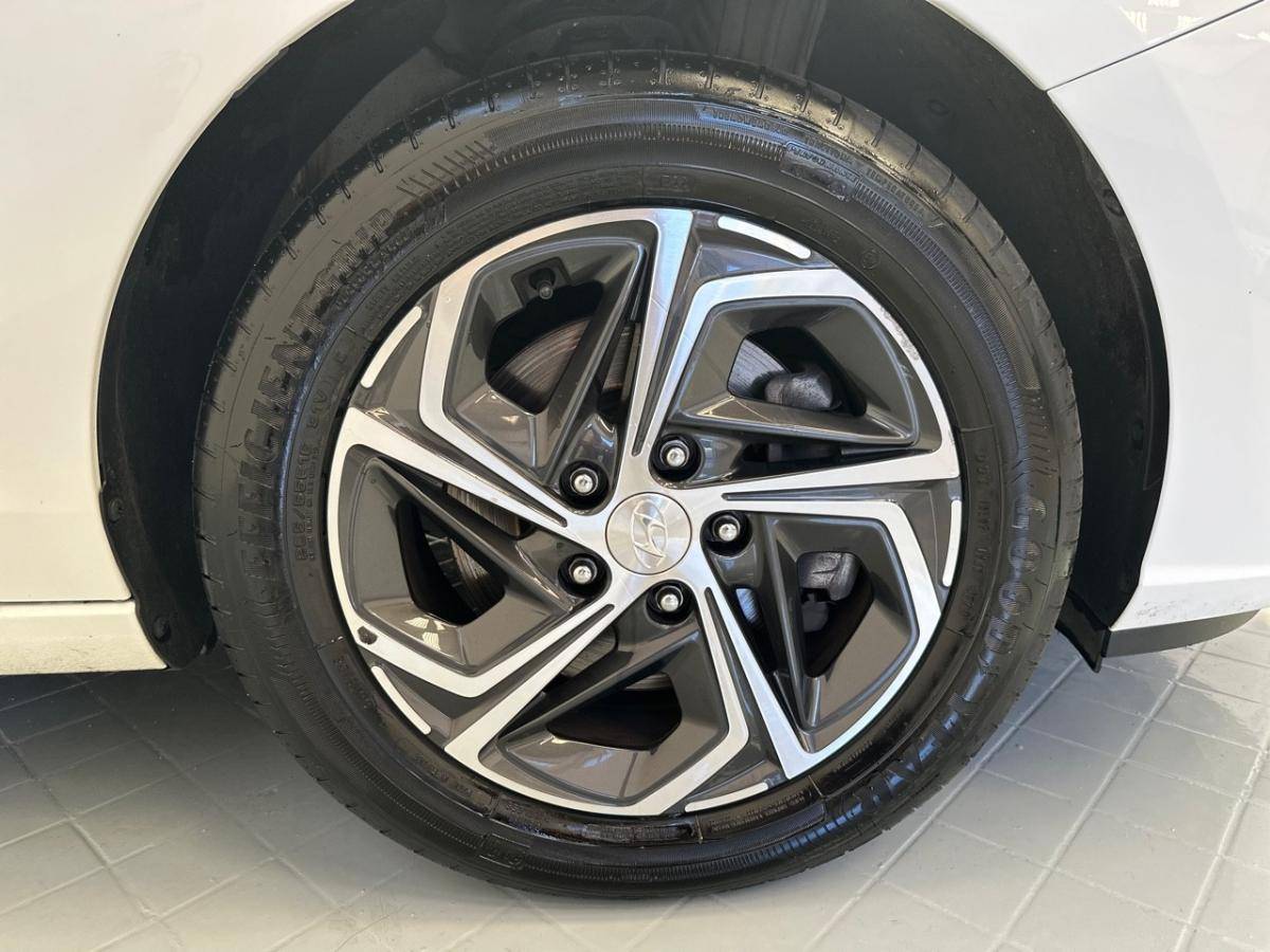 hyundai-i30-2023-gasolina-998cc