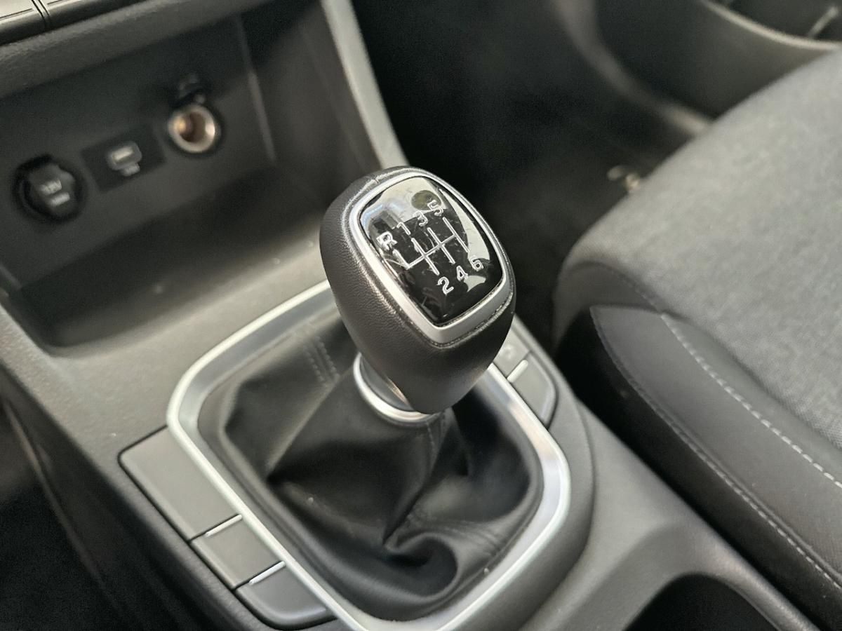 hyundai-i30-2023-gasolina-998cc