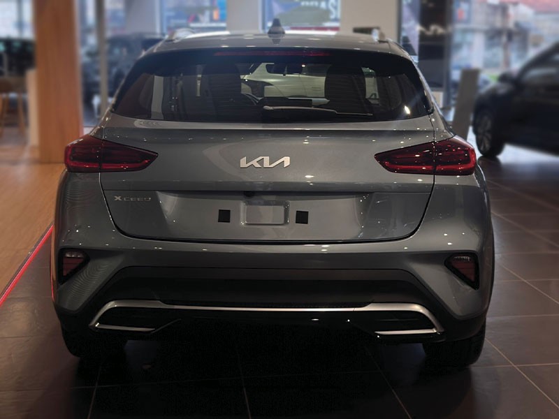 kia-xceed-2025-gasolina-998cc
