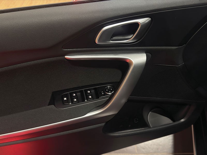 kia-xceed-2025-gasolina-998cc