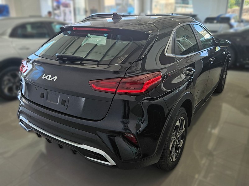 kia-xceed-2025-gasolina-998cc