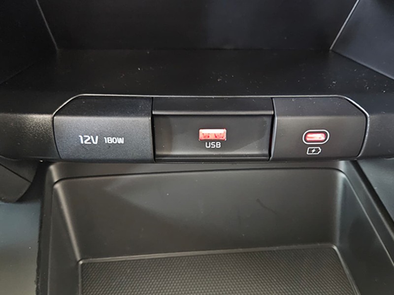 kia-xceed-2025-gasolina-998cc