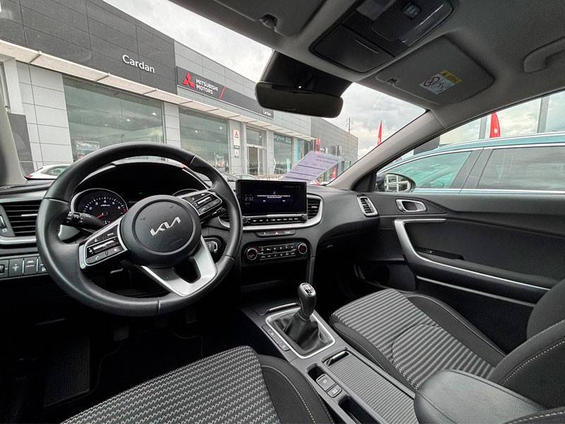 kia-xceed-2025-gasolina-998cc