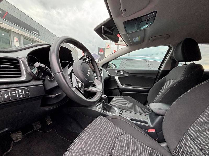 kia-xceed-2025-gasolina-998cc