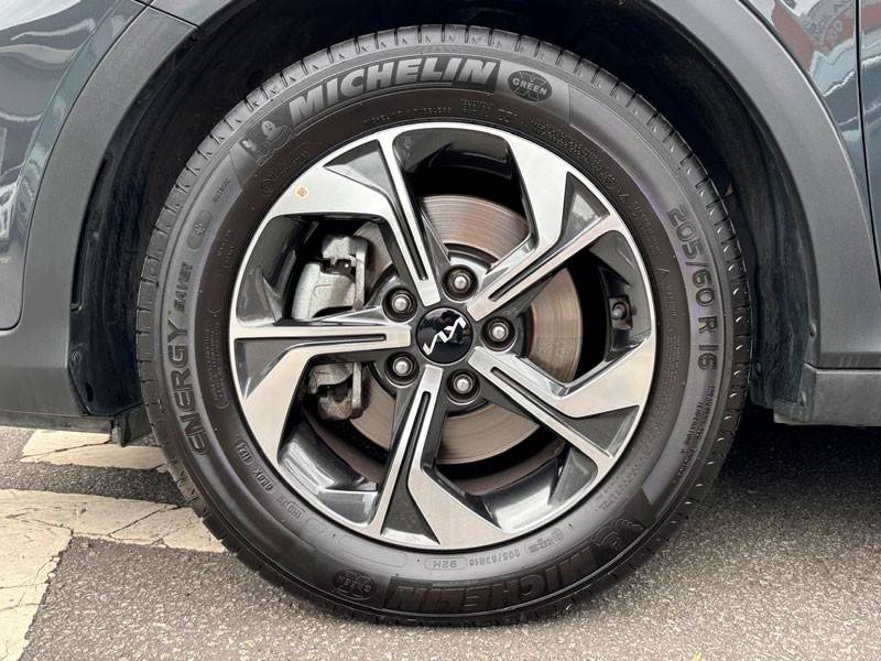 kia-xceed-2025-gasolina-998cc