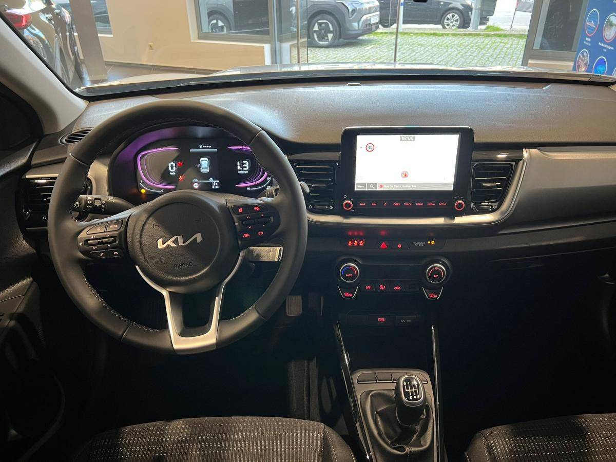 kia-stonic-2025-gasolina-998cc