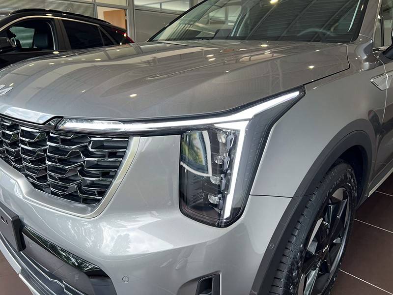 kia-sorento-2026-hibrido-a-gasolina-1598cc