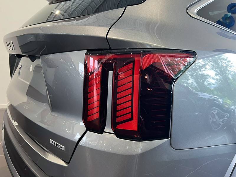 kia-sorento-2026-hibrido-a-gasolina-1598cc