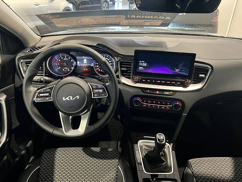 kia-xceed-2025-gasolina-998cc
