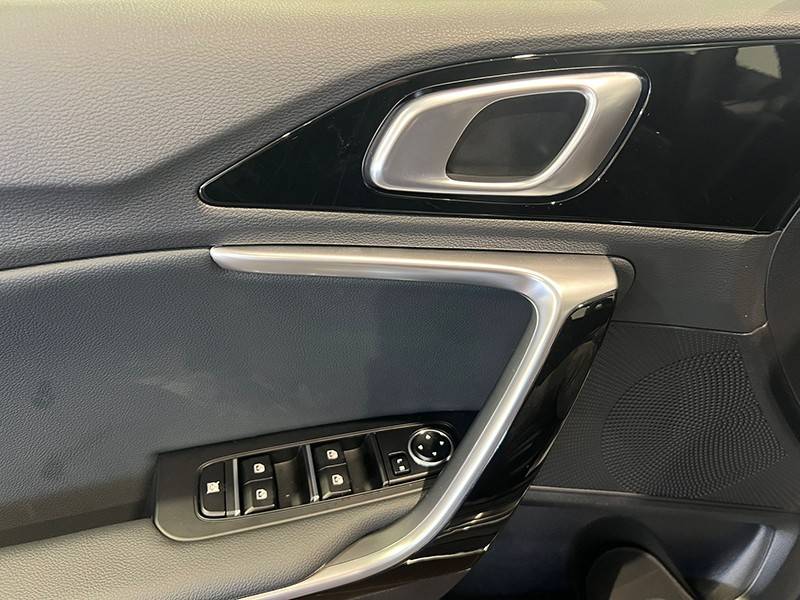 kia-xceed-2025-gasolina-998cc