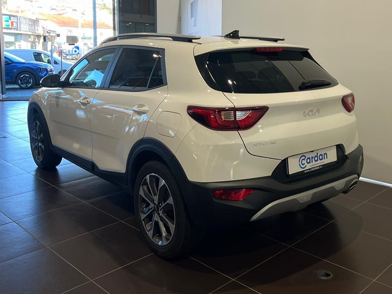 kia-stonic-2025-gasolina-998cc