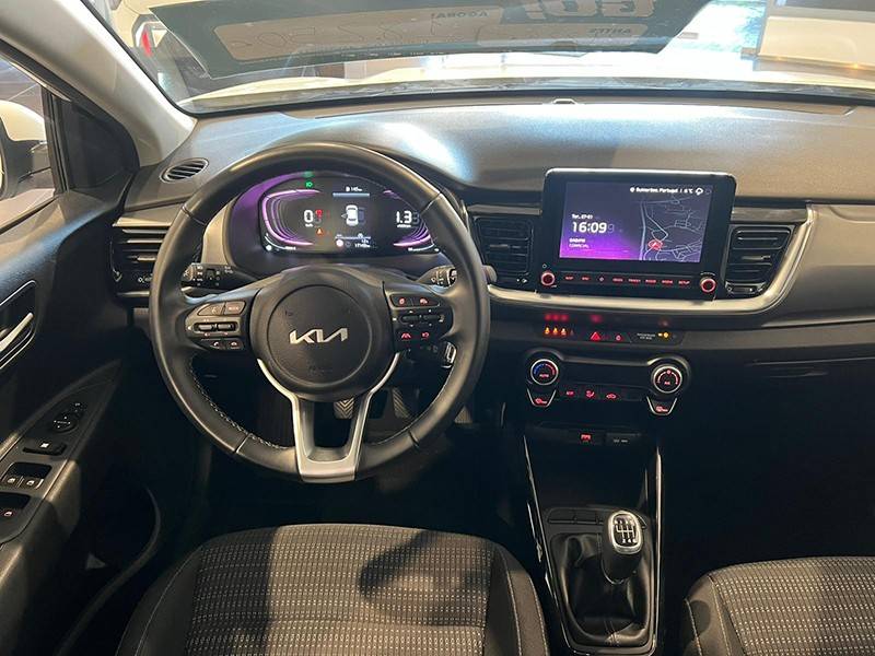 kia-stonic-2025-gasolina-998cc