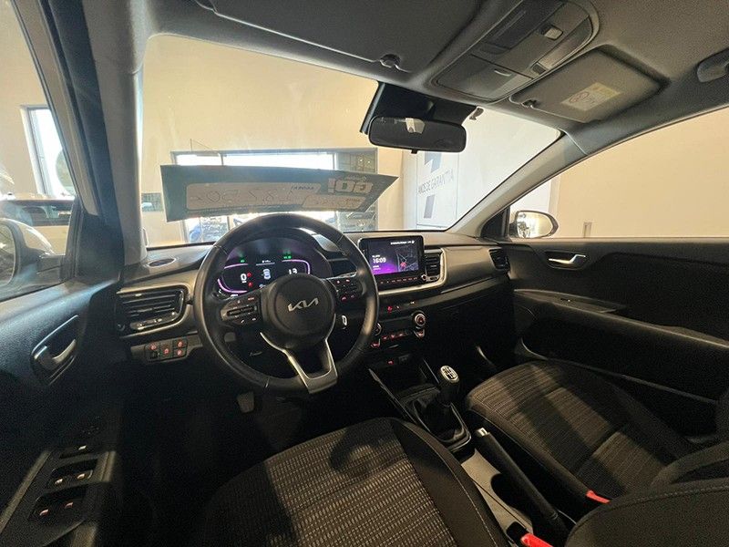 kia-stonic-2025-gasolina-998cc