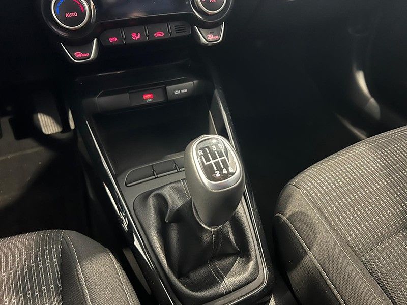 kia-stonic-2025-gasolina-998cc