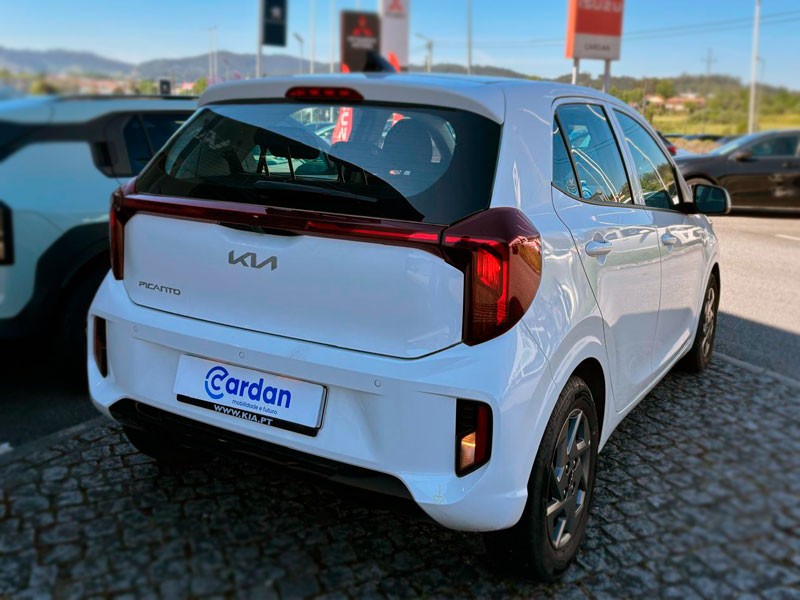 kia-picanto-2025-gasolina-998cc
