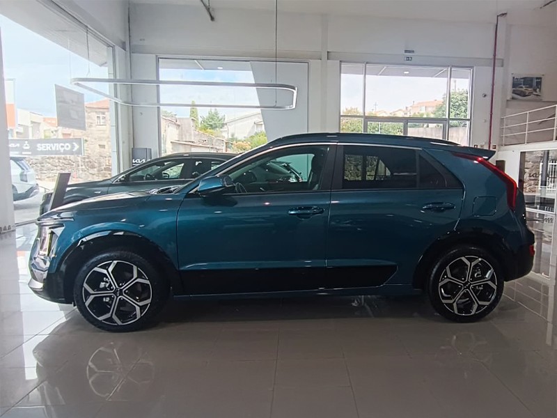 kia-niro-2025-hibrido-a-gasolina-1580cc