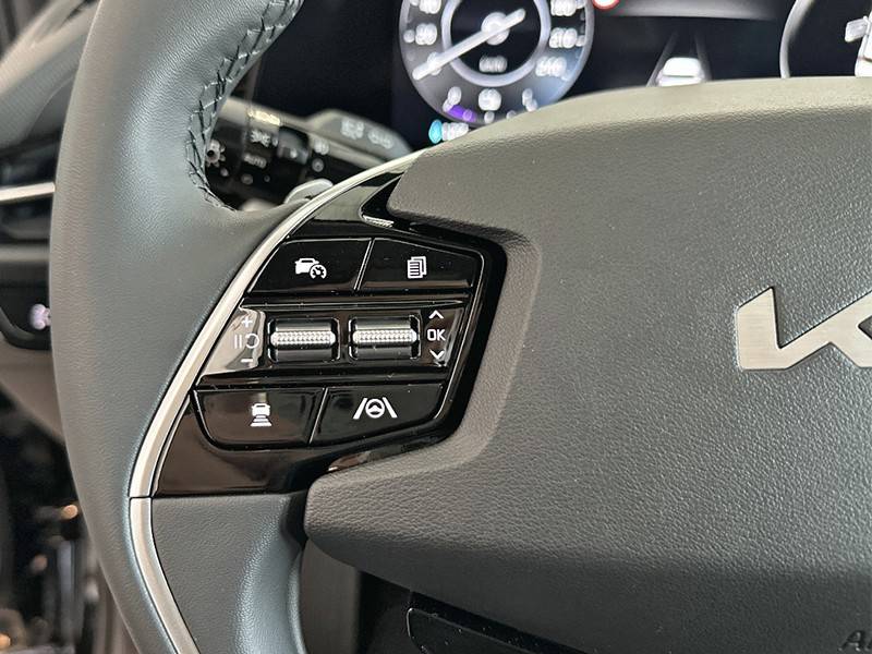 kia-niro-2025-hibrido-a-gasolina-1580cc