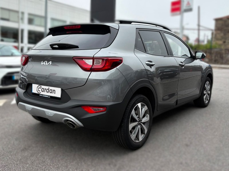 kia-stonic-2025-gasolina-1197cc