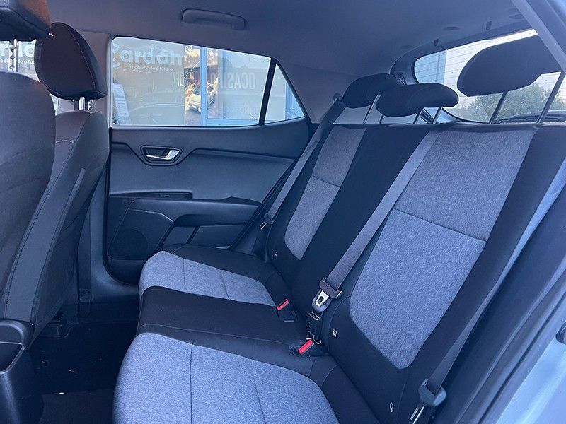 kia-stonic-2025-gasolina-1197cc