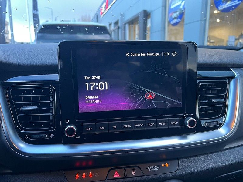 kia-stonic-2025-gasolina-1197cc