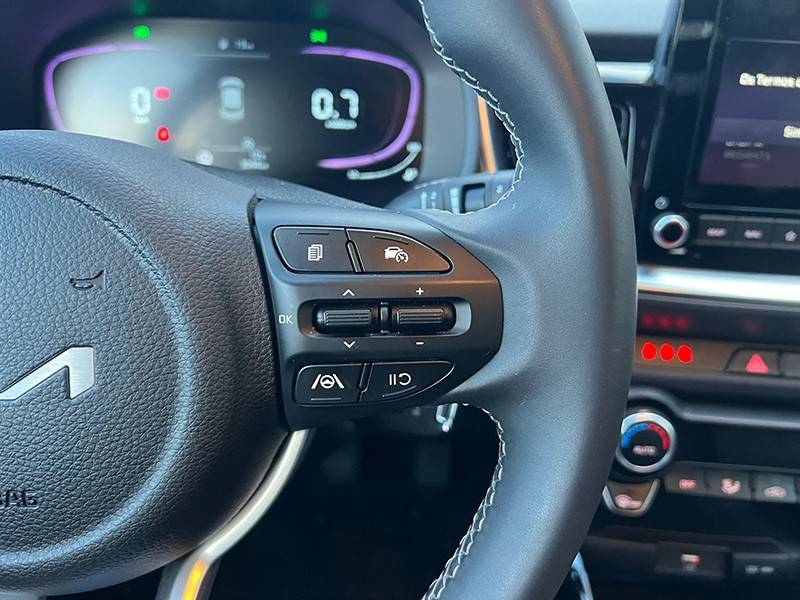 kia-stonic-2025-gasolina-1197cc