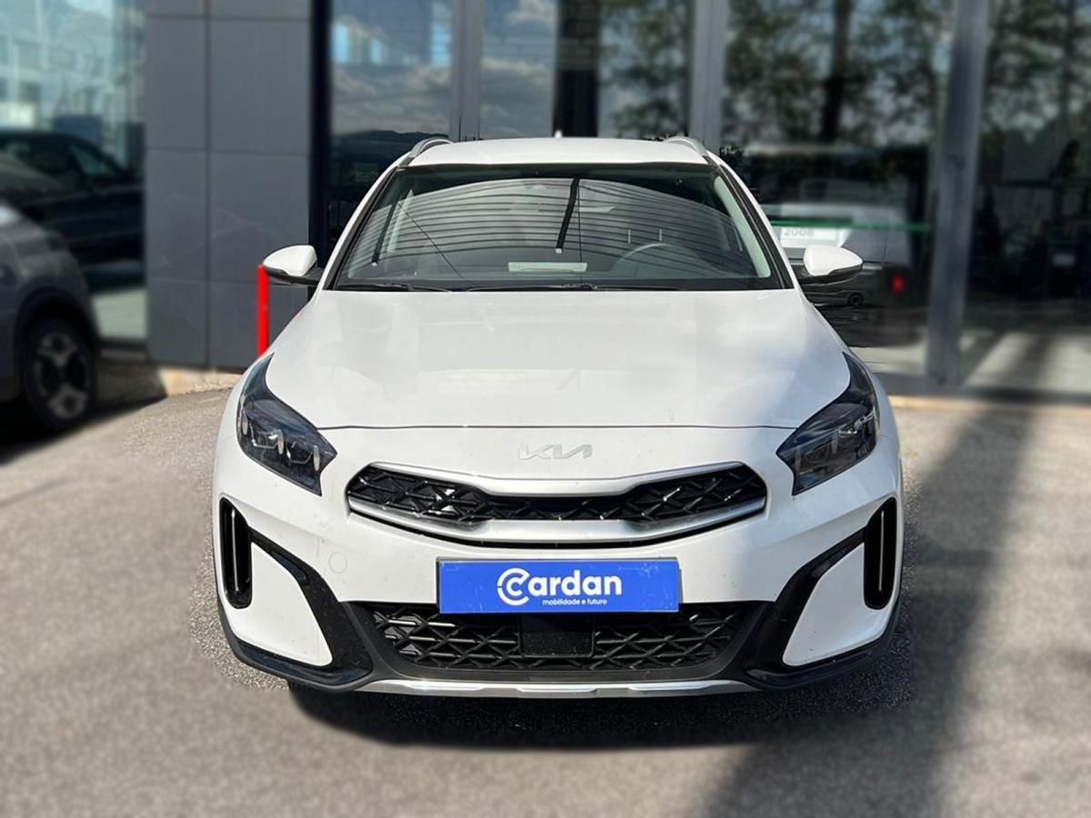 kia-xceed-2025-hibrido-a-gasolina-1580cc