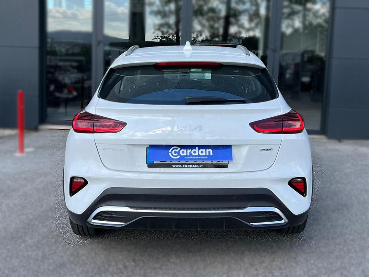 kia-xceed-2025-hibrido-a-gasolina-1580cc