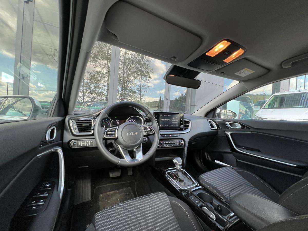 kia-xceed-2025-hibrido-a-gasolina-1580cc