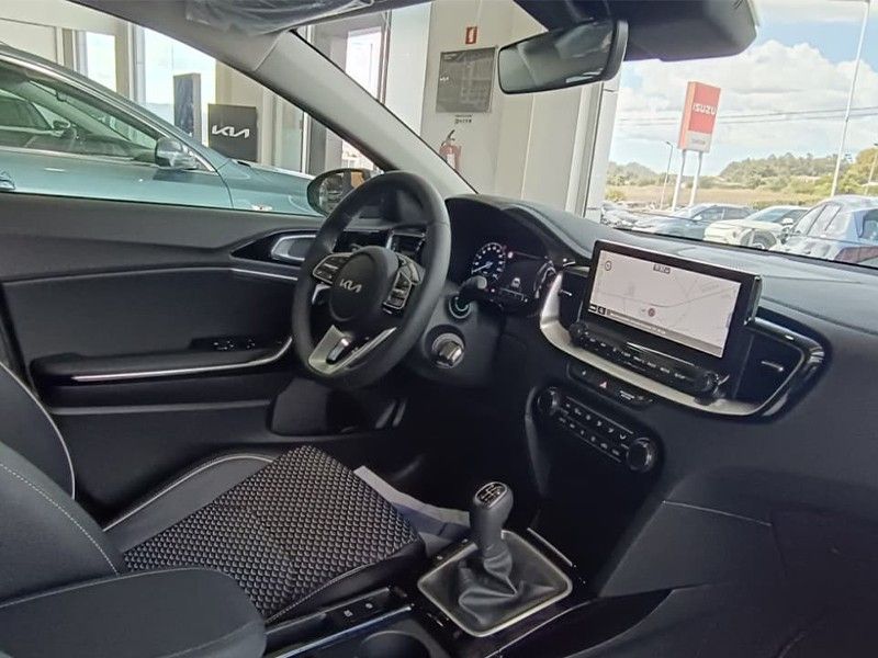 kia-ceed-sw-2025-gasolina-998cc