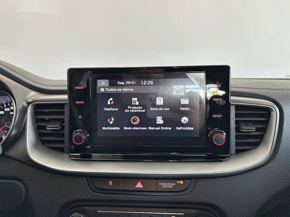 kia-xceed-2025-gasolina-998cc