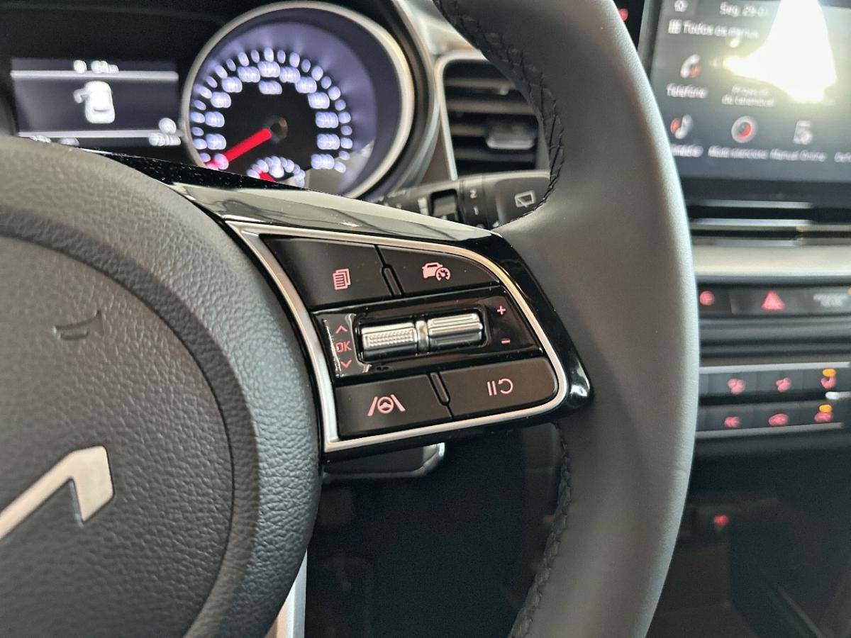 kia-xceed-2025-gasolina-998cc
