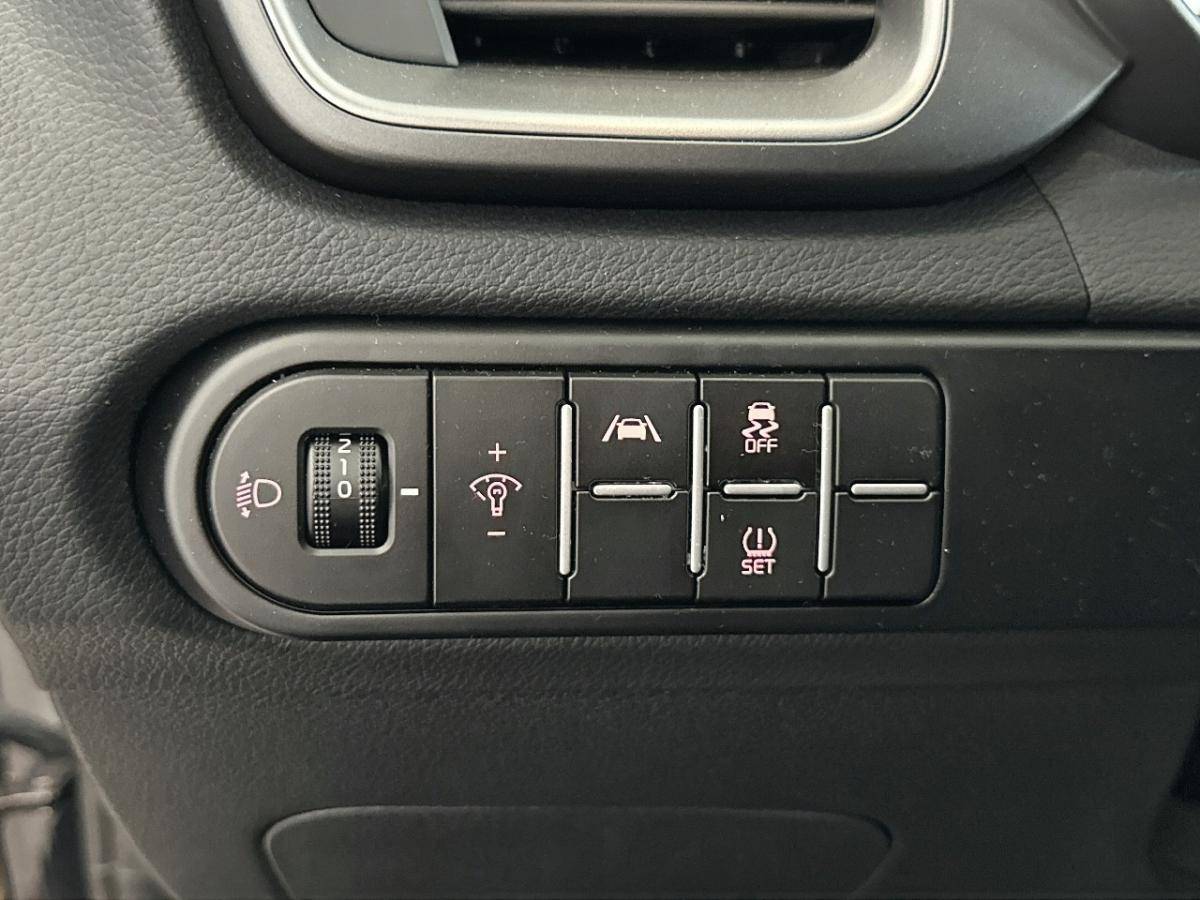 kia-xceed-2025-gasolina-998cc