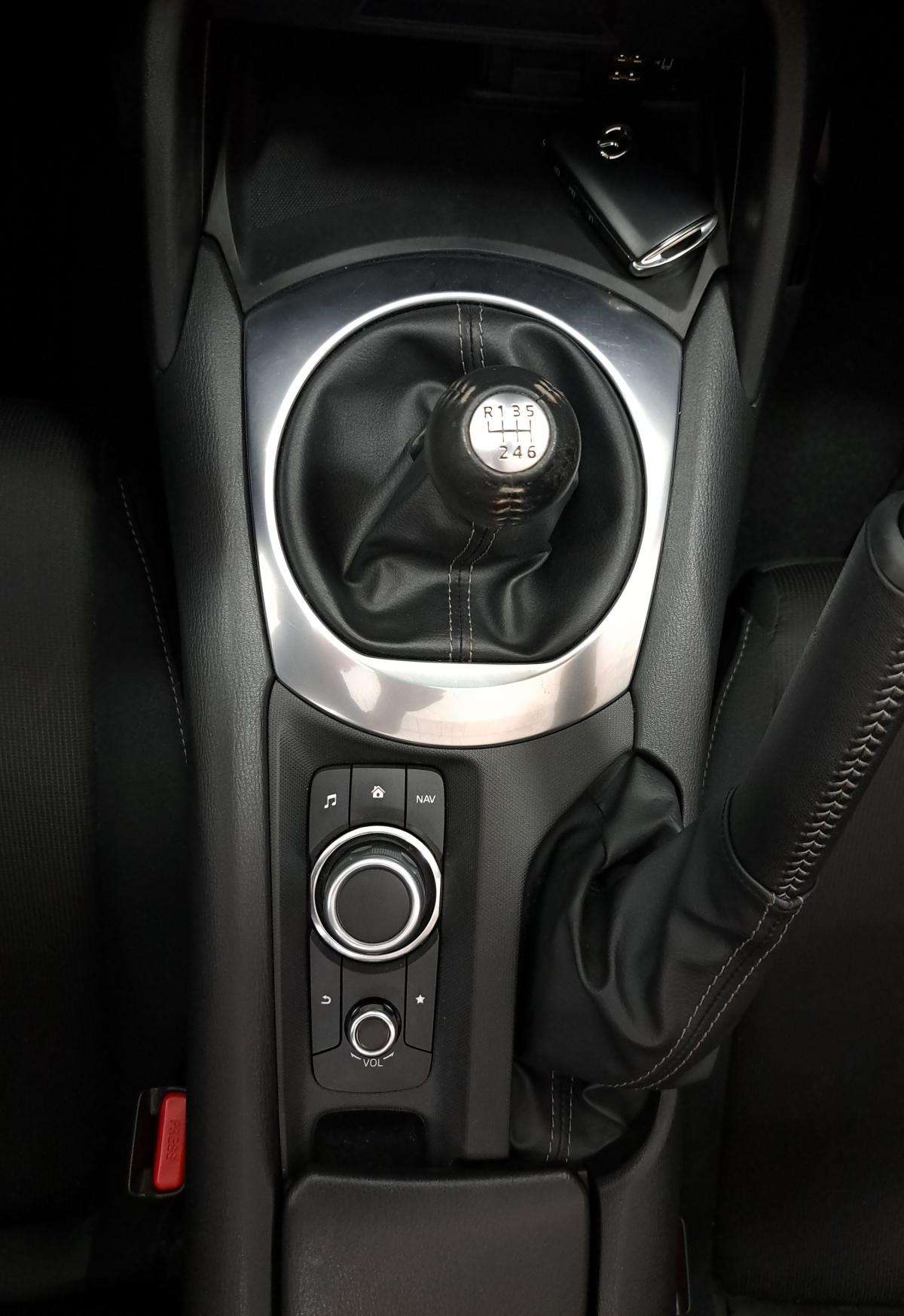 mazda-mx-5-2023-gasolina-1496cc