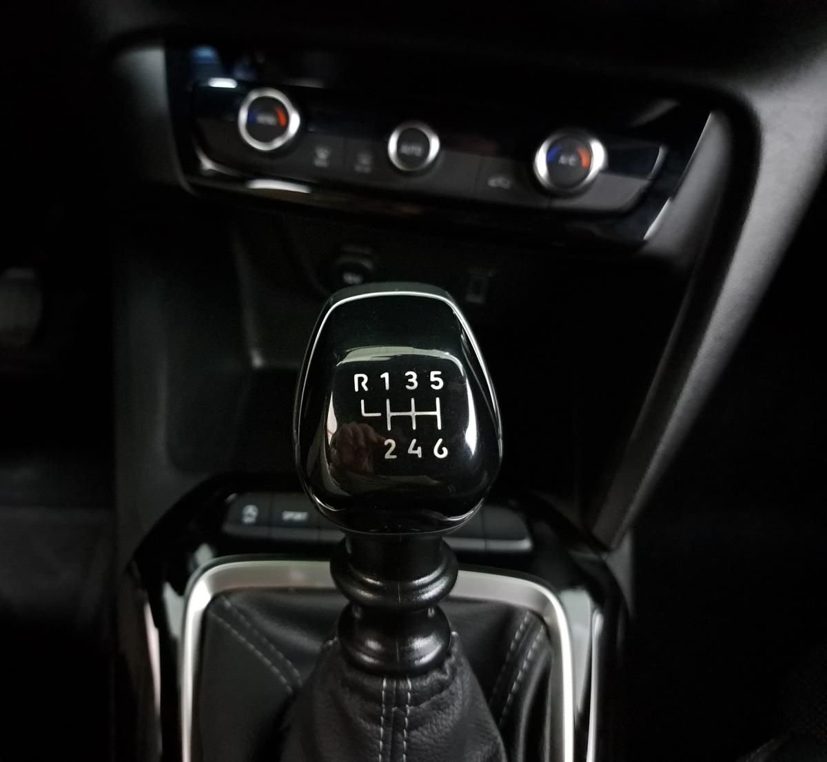 opel-corsa-2024-gasolina-1199cc
