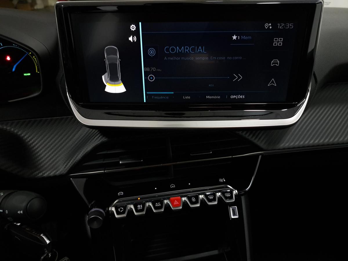 peugeot-208-2025-eletrico-0cc