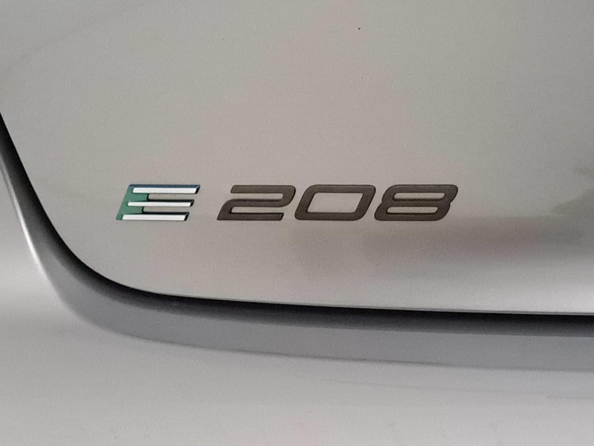 peugeot-208-2025-eletrico-0cc