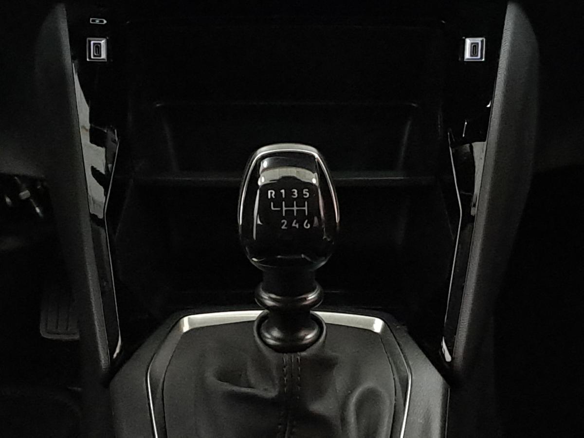 peugeot-208-2025-gasolina-1199cc