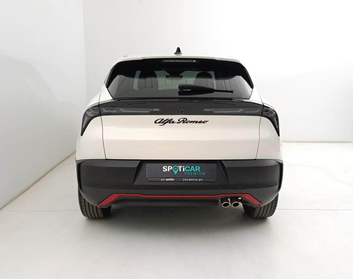 alfa-romeo-junior-2025-hibrido-a-gasolina-1199cc