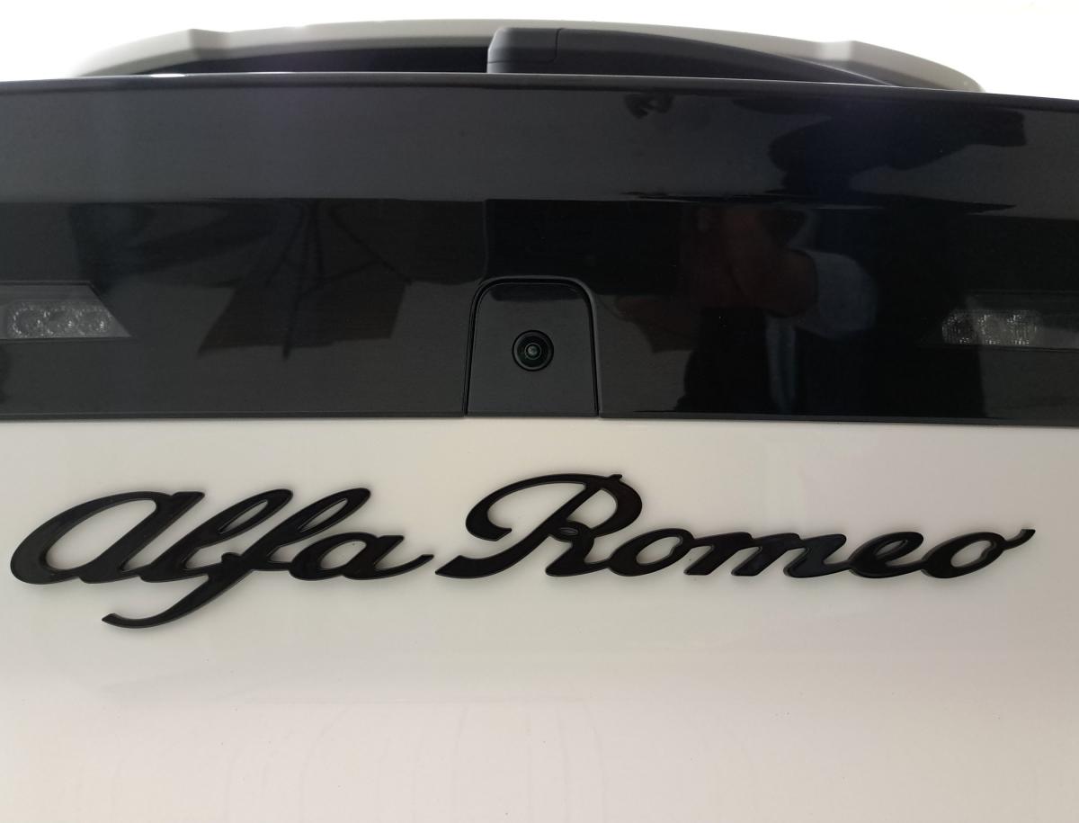 alfa-romeo-junior-2025-hibrido-a-gasolina-1199cc