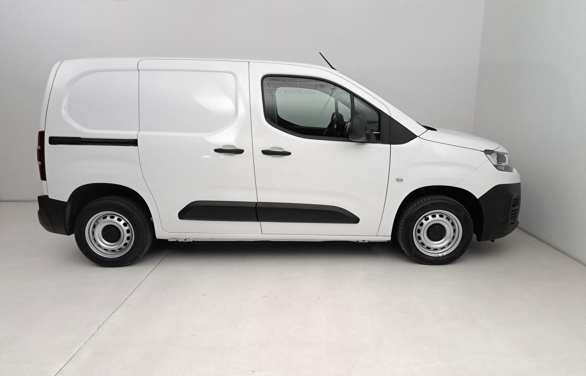 citroen-berlingo-2024-diesel-1499cc