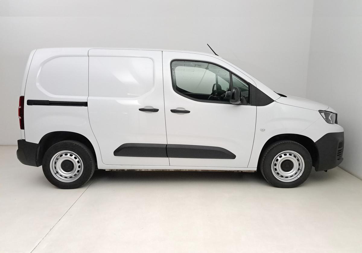 peugeot-partner-2025-diesel-1499cc